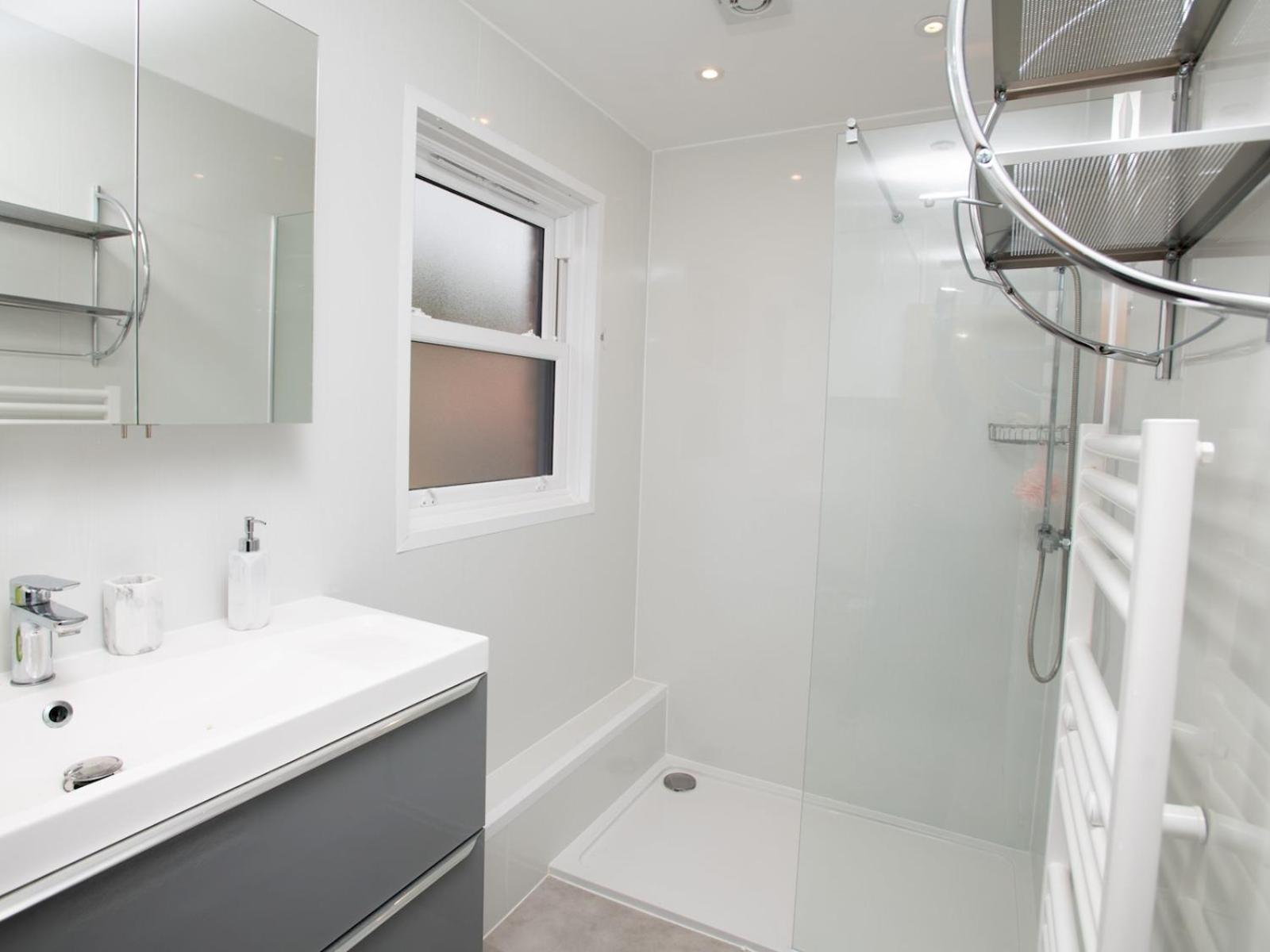 Pass The Keys Cathedral Views Luxury Living Historic Apartment