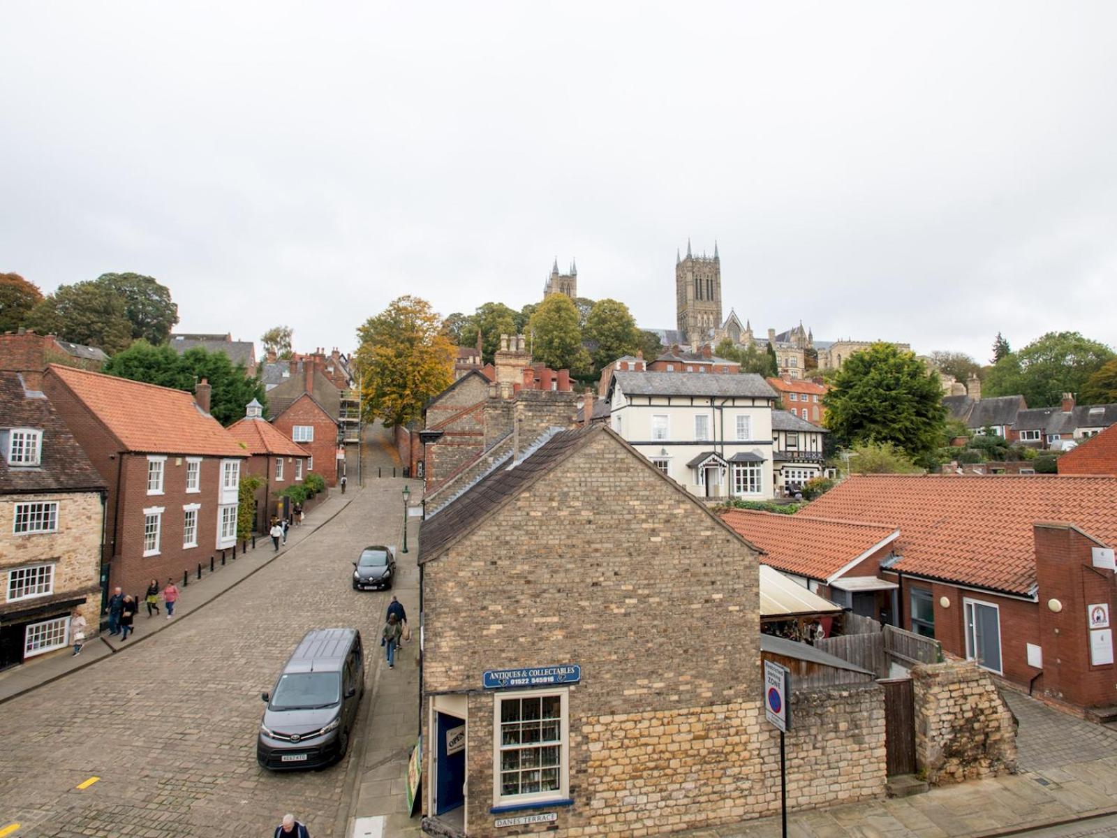 Apartment Pass The Keys Cathedral Views Luxury Living Historic