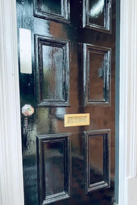Eastwood No5 Woodhall Apartment *