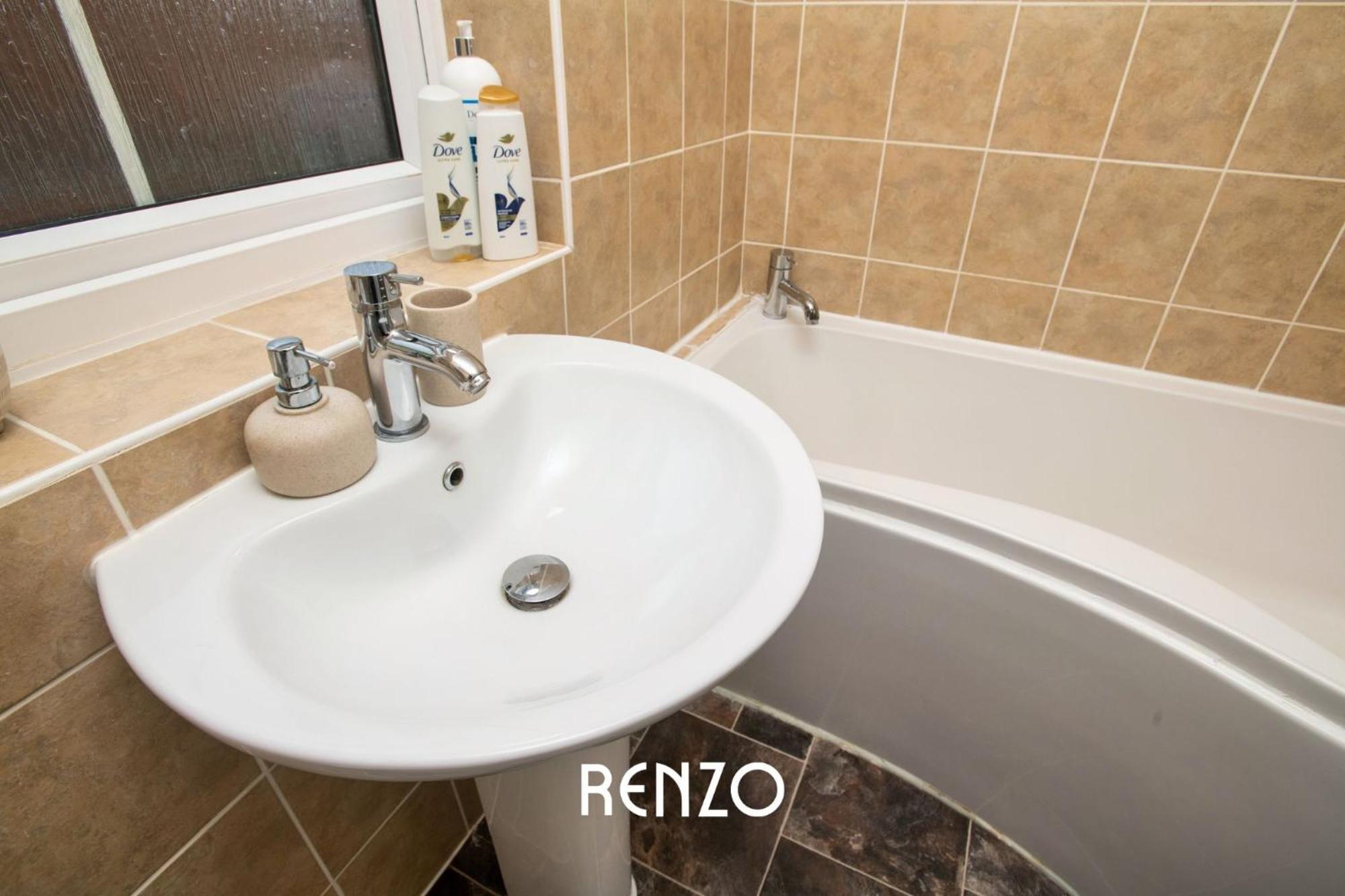 Apartment Incredible And Charming 4-bed In By Renzo, Free Parking, Close To Hospital! Lincoln