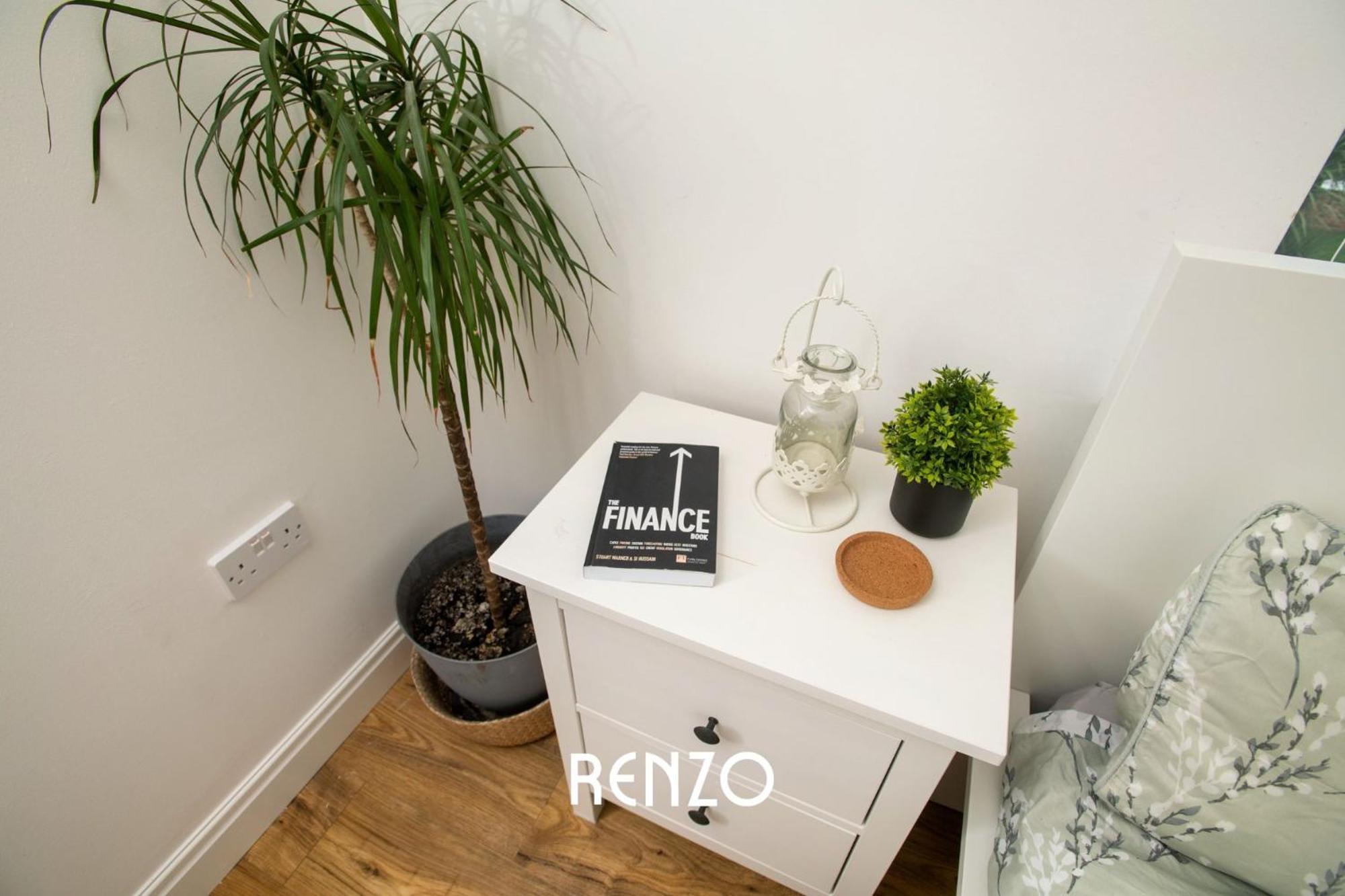 Incredible And Charming 4-bed In By Renzo, Free Parking, Close To Hospital! Apartment Lincoln