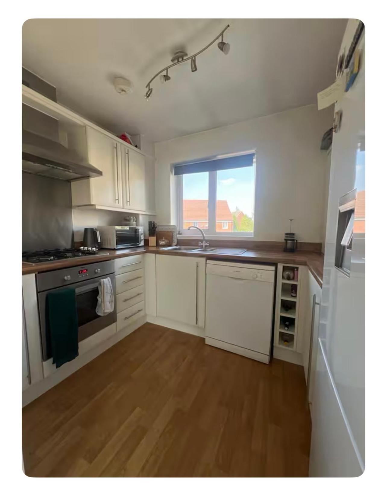 Apartment Aesthetic Coach House In Lincoln