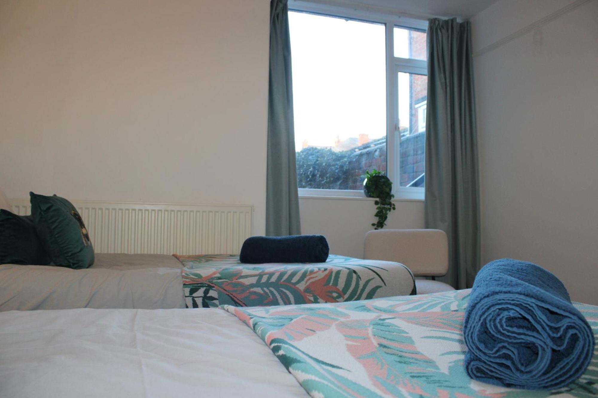 Apartment Tennyson Street Central- Spacious 5 Bedroom House, Perfect For Short & Long #business #leisure #contractors #relocators Lincoln
