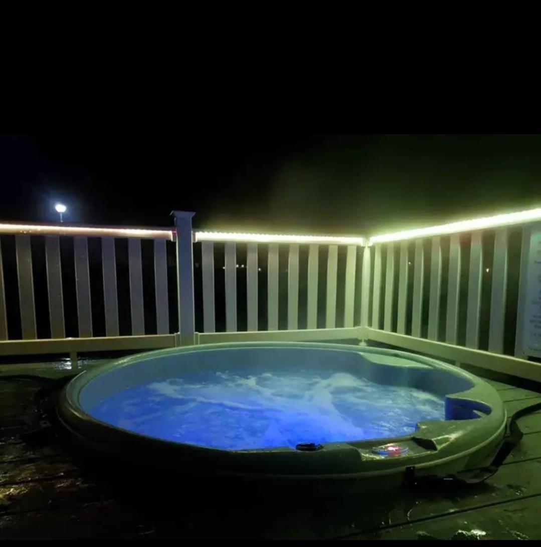 Campsite Luxury Caravan With Hot Tub On Tattershall Lakes *