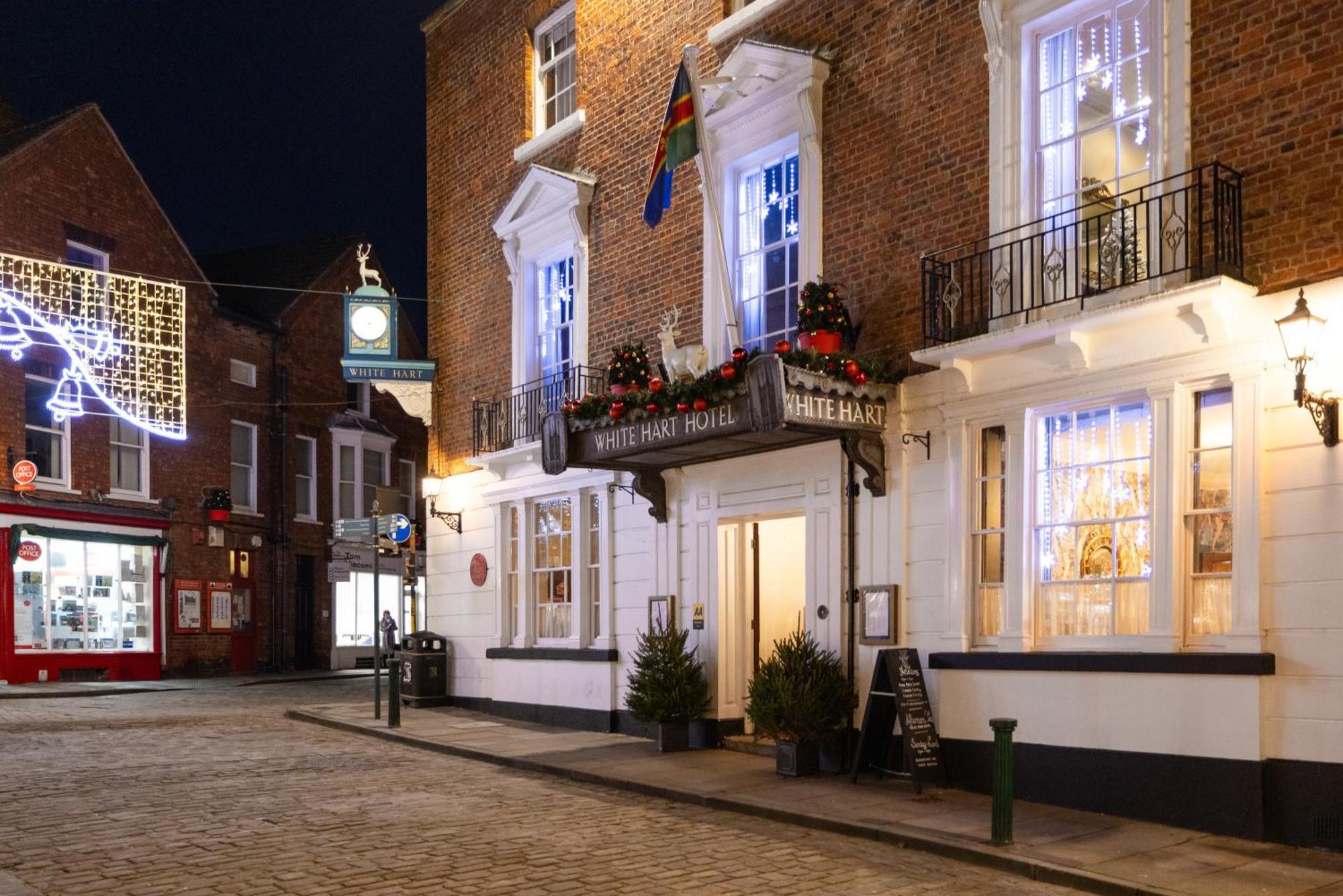 Hotel The White Hart 4*