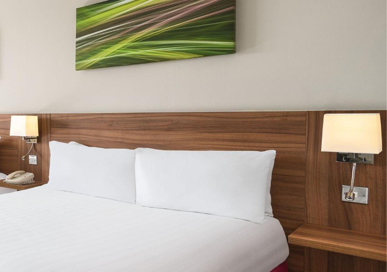 Hotel By Ihg