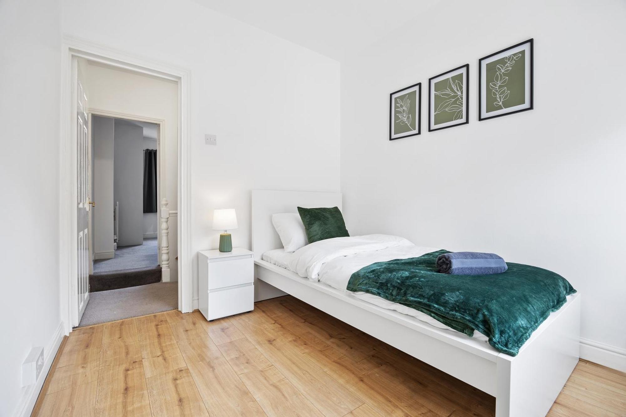 Perfect Home For Business & Leisure With Free Parking And Fast Wi-Fi Apartment