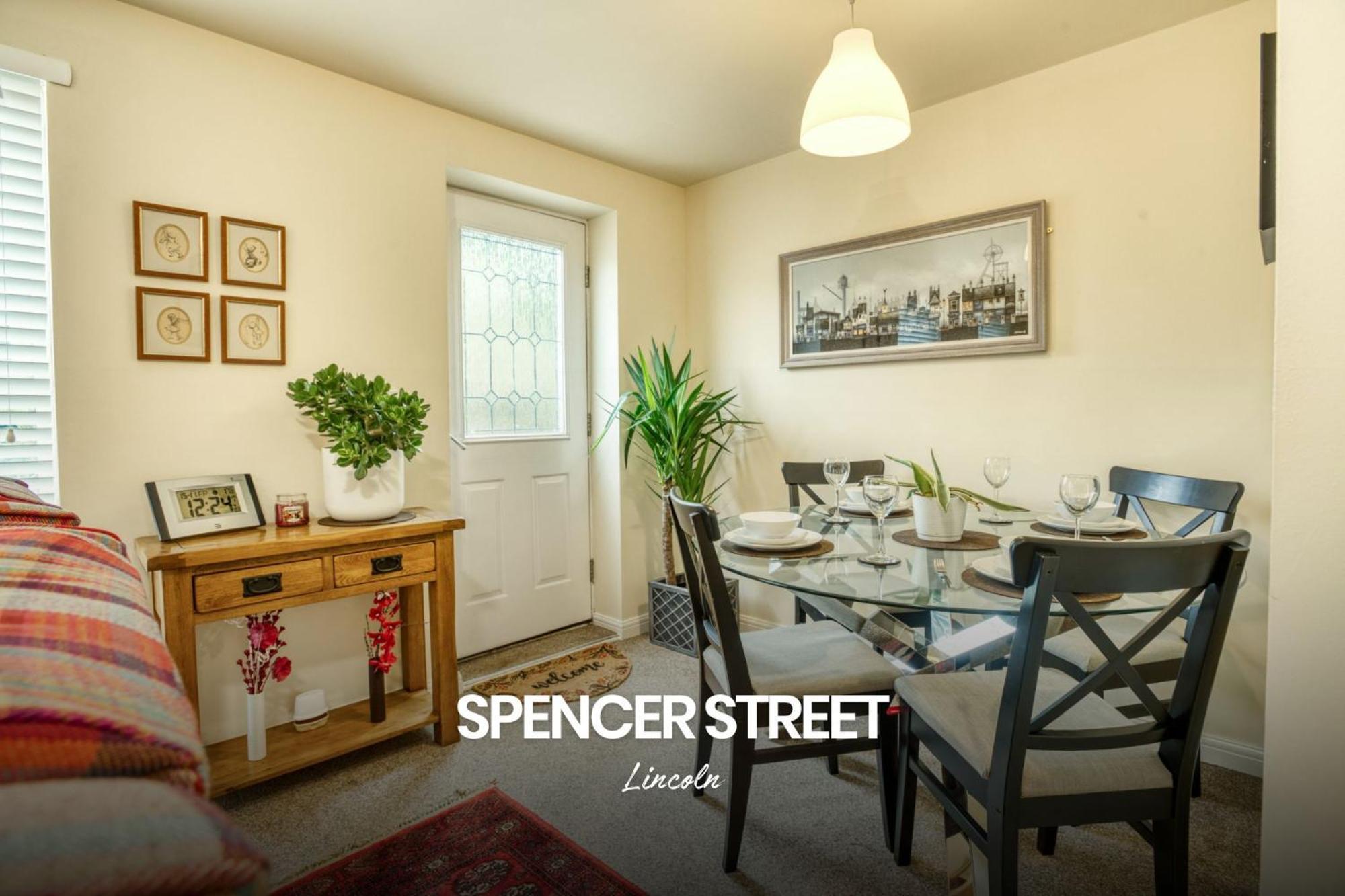 Cosy And Beautiful 2-bed In By Renzo, Free Parking, Close To Centre * Lincoln