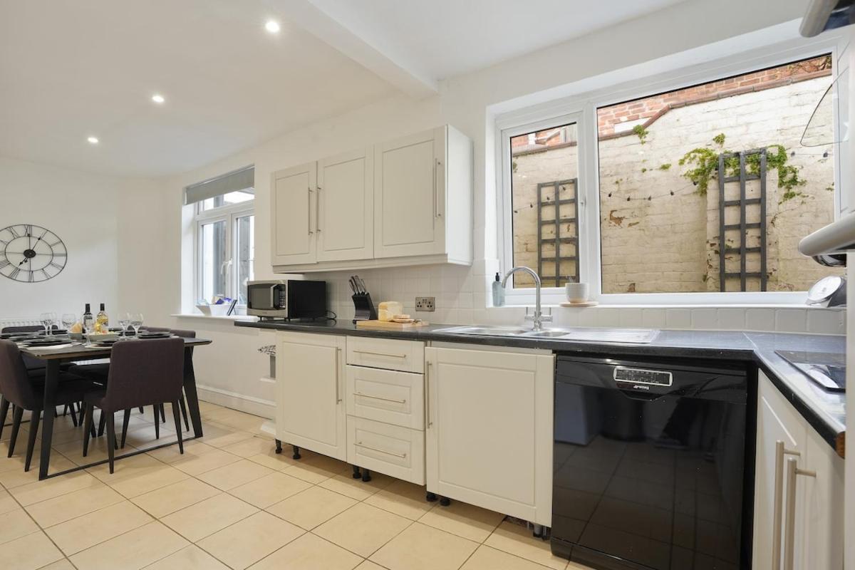 Charming Cosy Great Location Lincoln