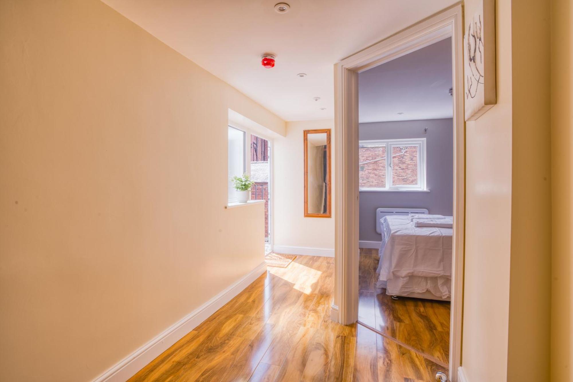 Spacious Center 2 Bed Free Wifi