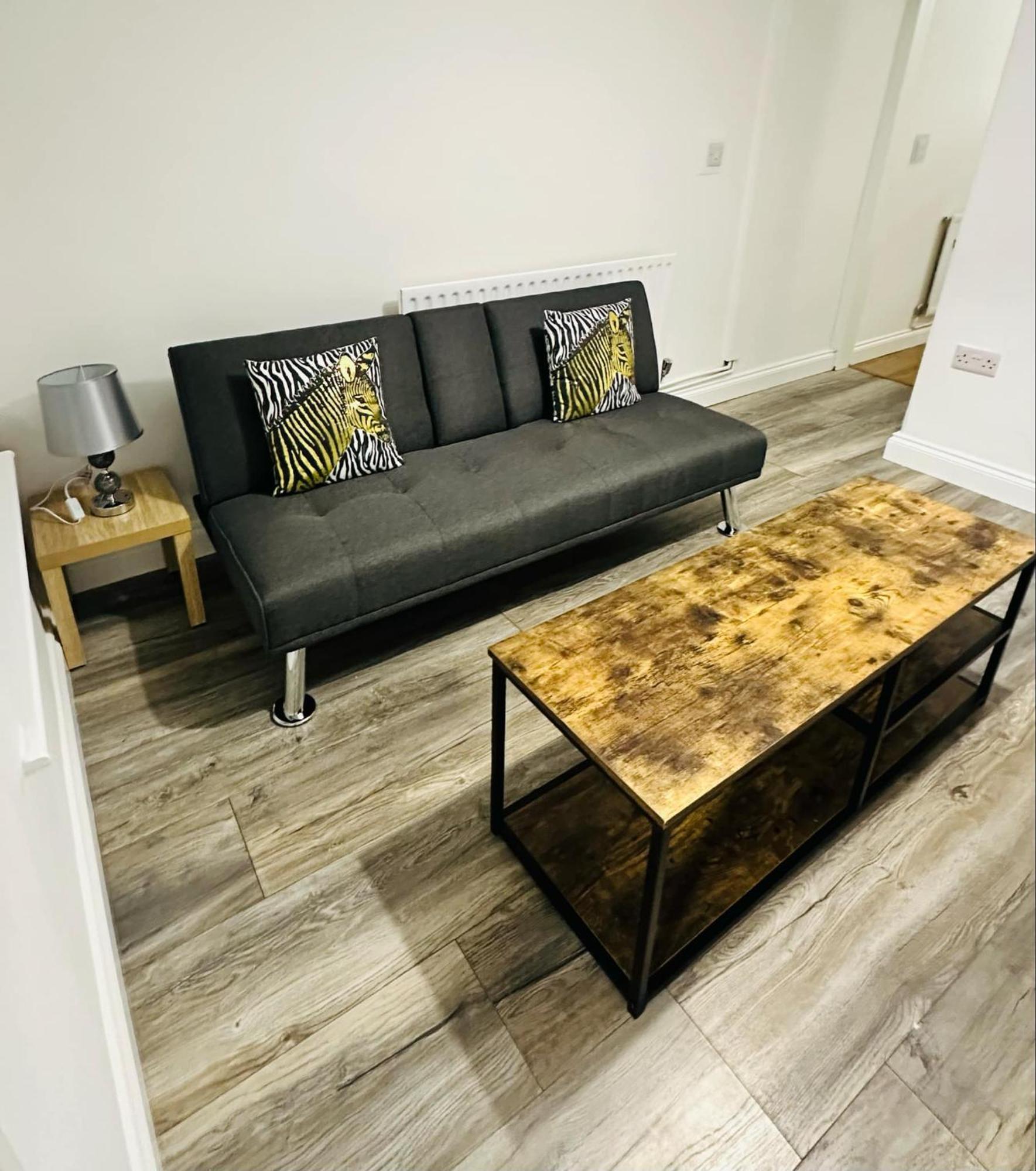 Spacious 2 Bedroom House, Parking And Less Than 10 Mins Walk To Brayford Wharf Apartamento Lincoln