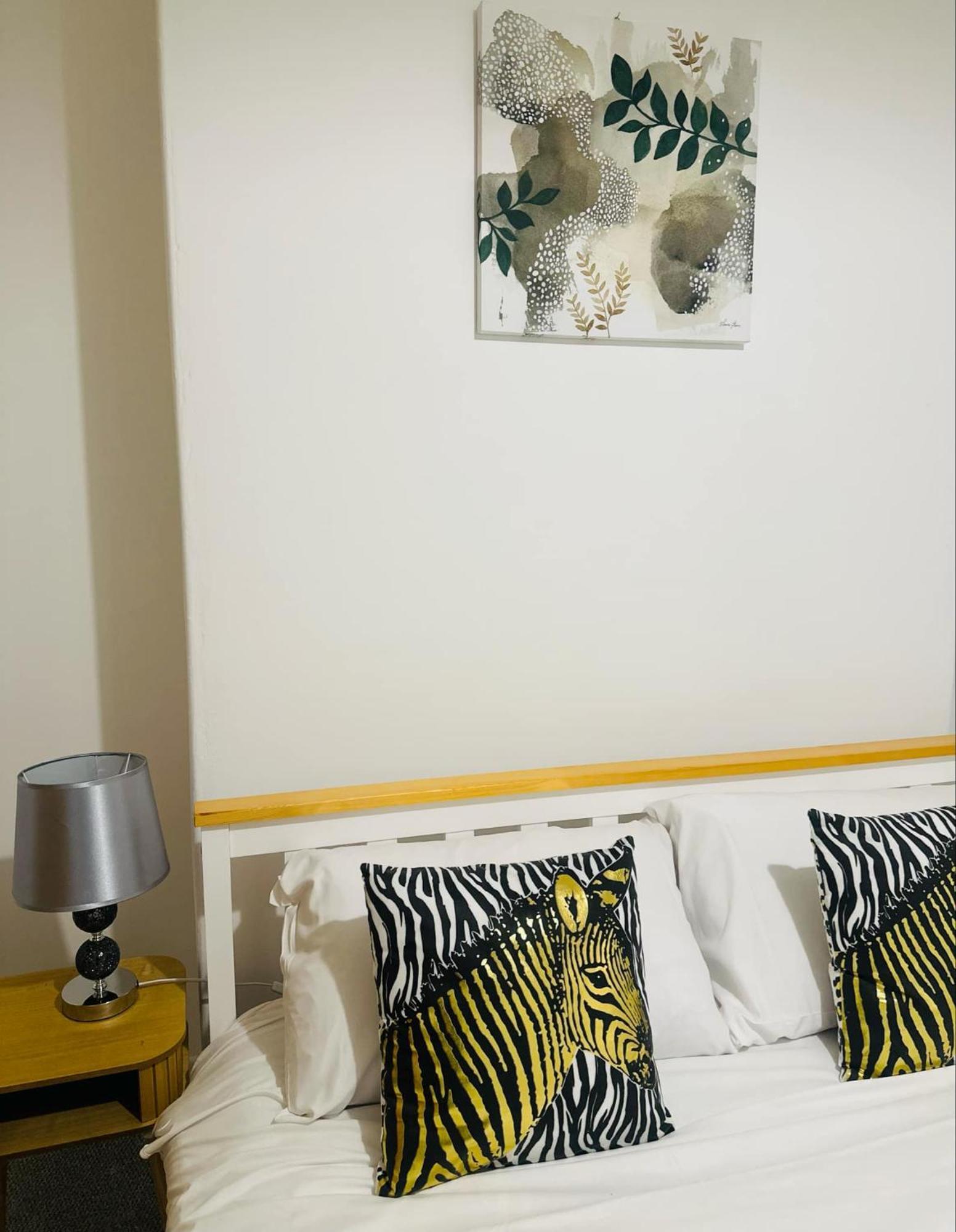 Spacious 2 Bedroom House, Parking And Less Than 10 Mins Walk To Brayford Wharf Apartamento Lincoln