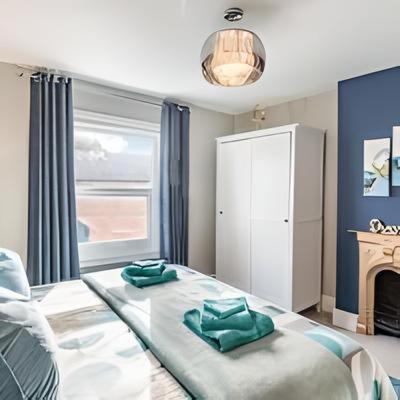 Holiday home Cathedral Quarter House With Free Secure Driveway Parking For 2 Cars Lincoln