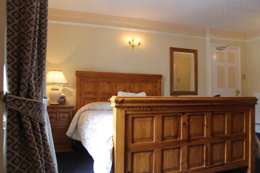 Bail House 3*