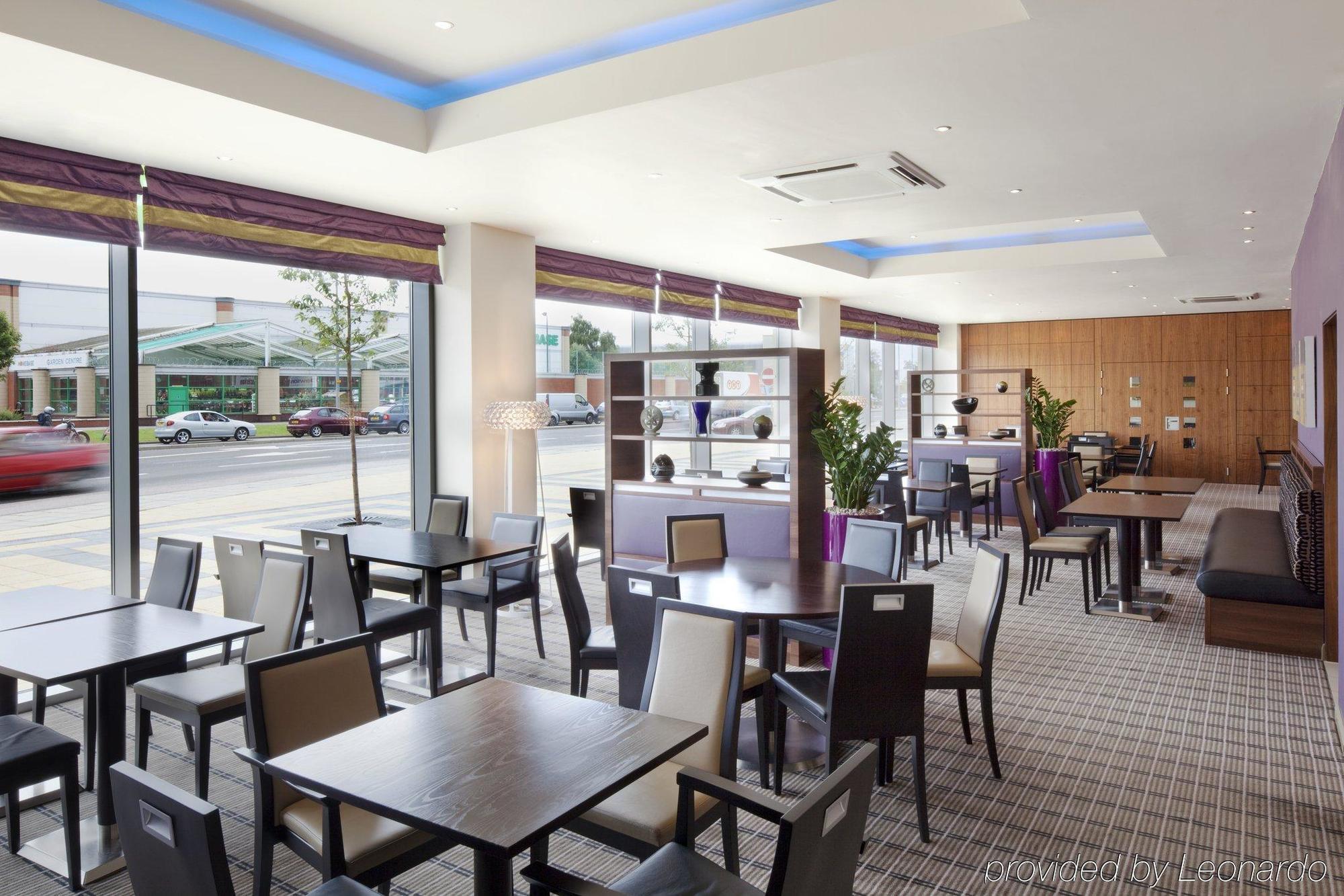 Express Centre By Ihg Hotel 3*