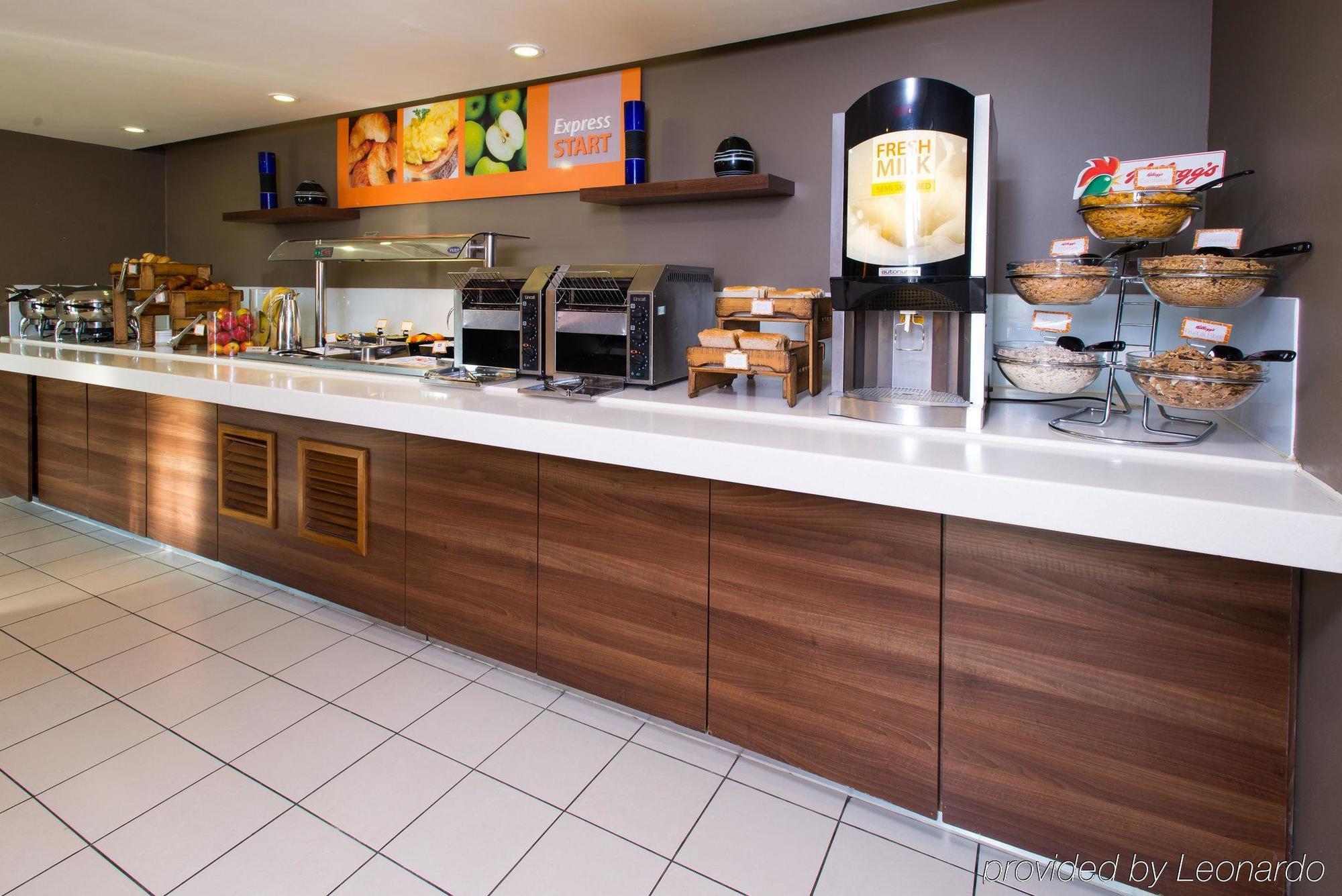 Express Centre By Ihg