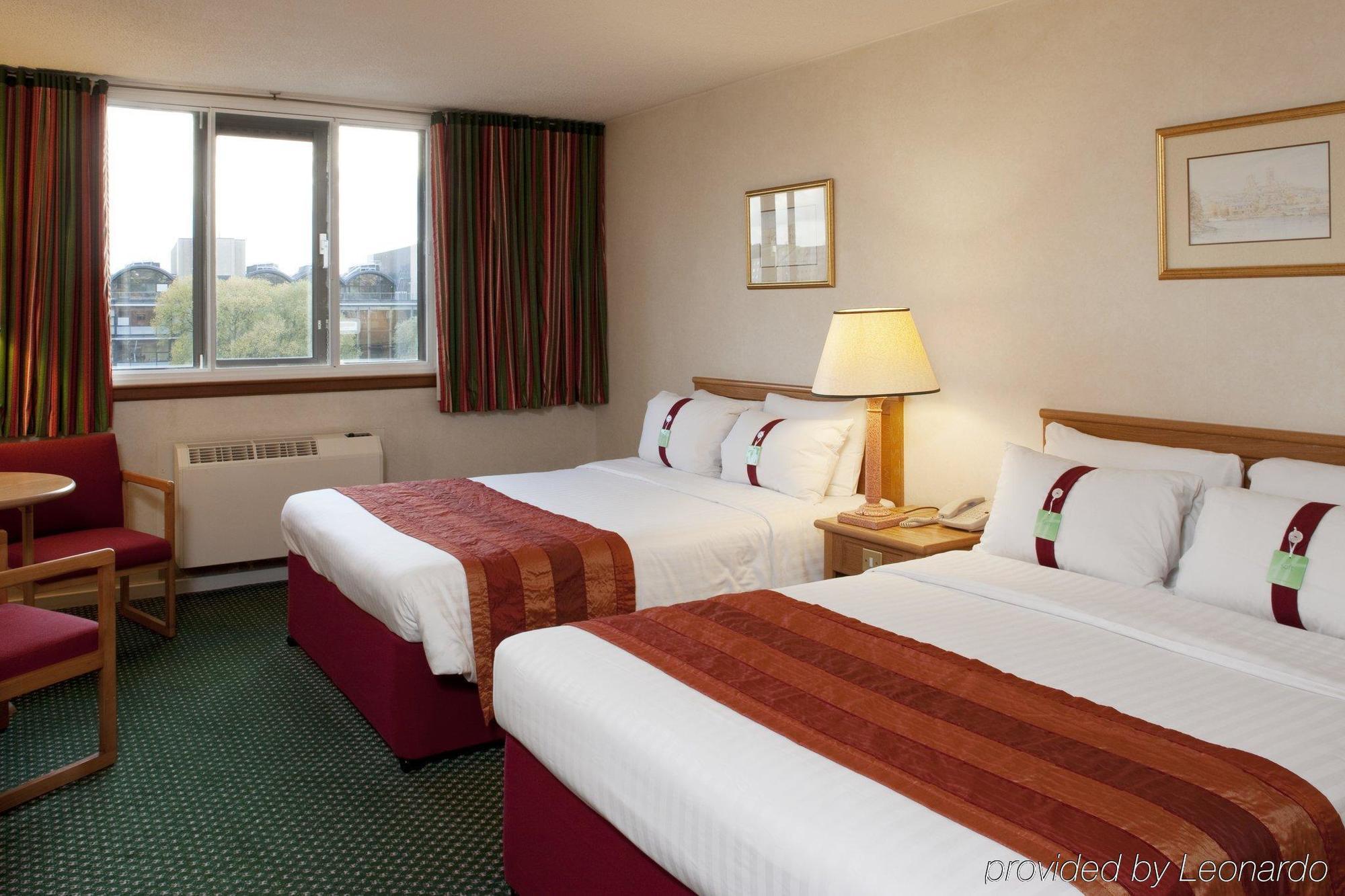 By Ihg Lincoln