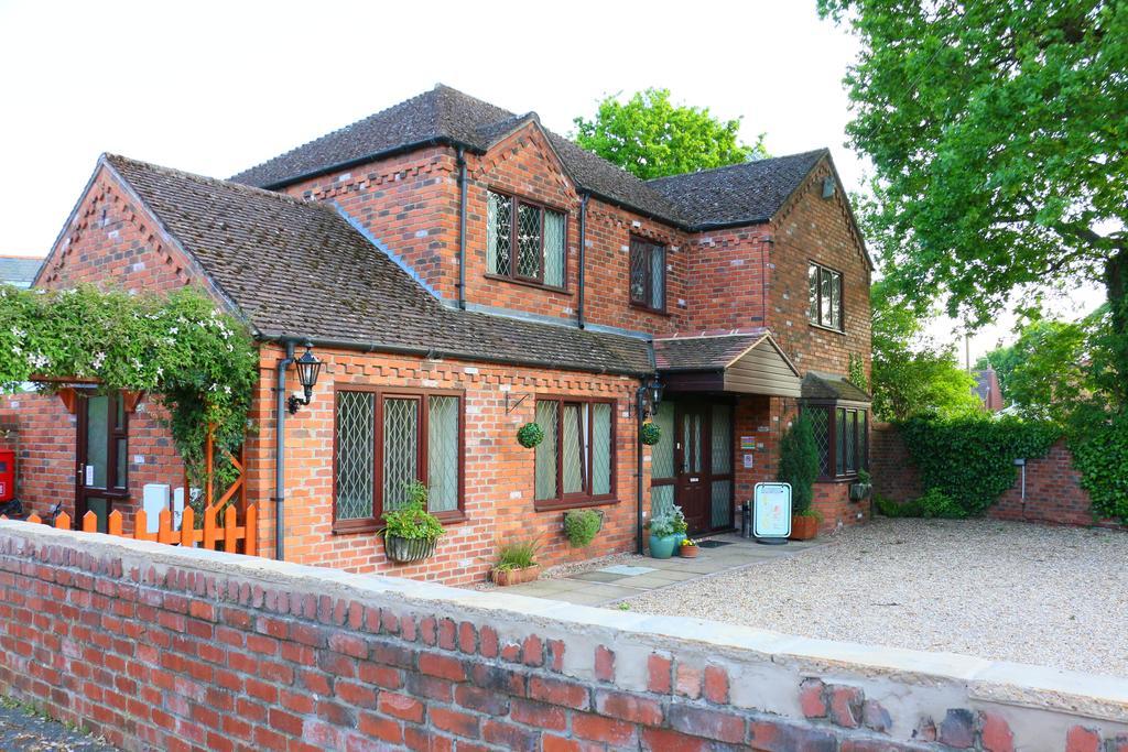 Guest house Eagles Lincoln
