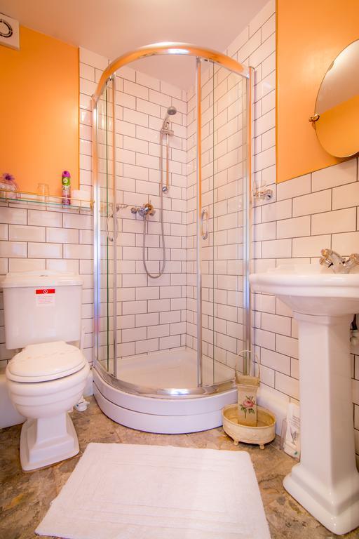 Creston Guest house 5*