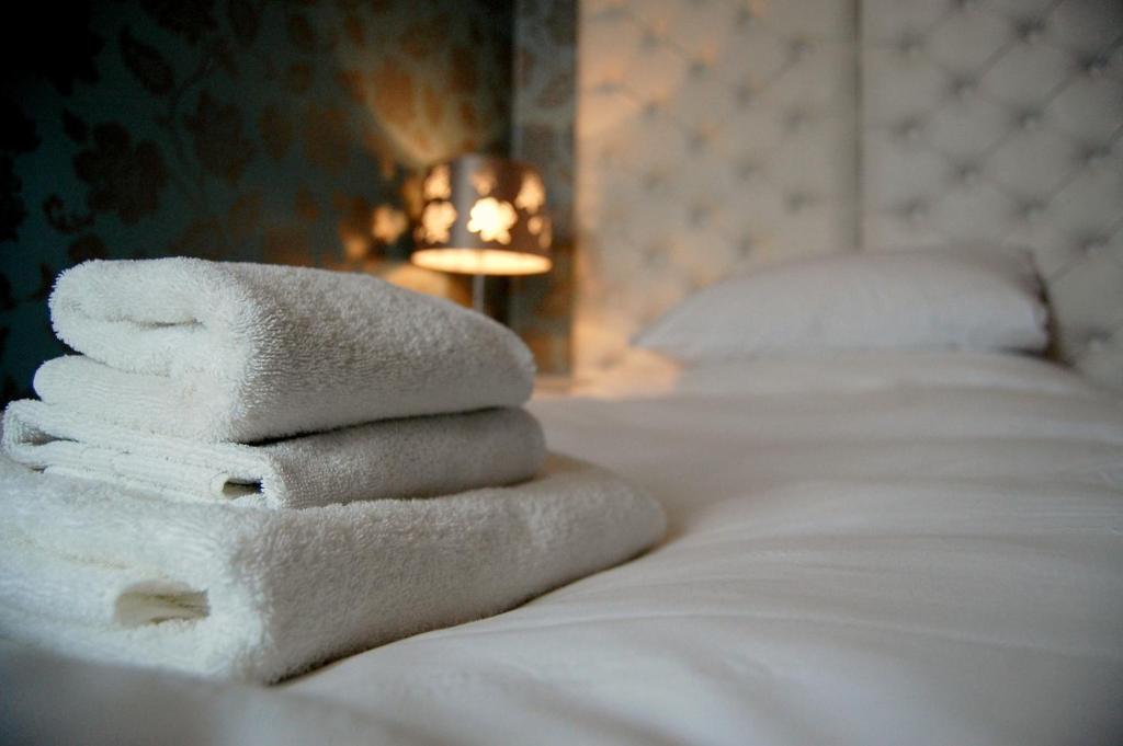 Hillcrest Hotel Lincoln