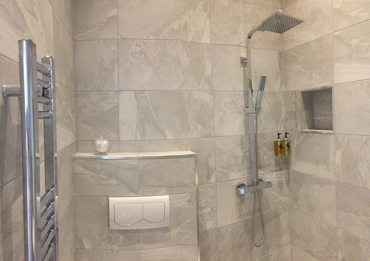 Hillcrest Hotel 2*