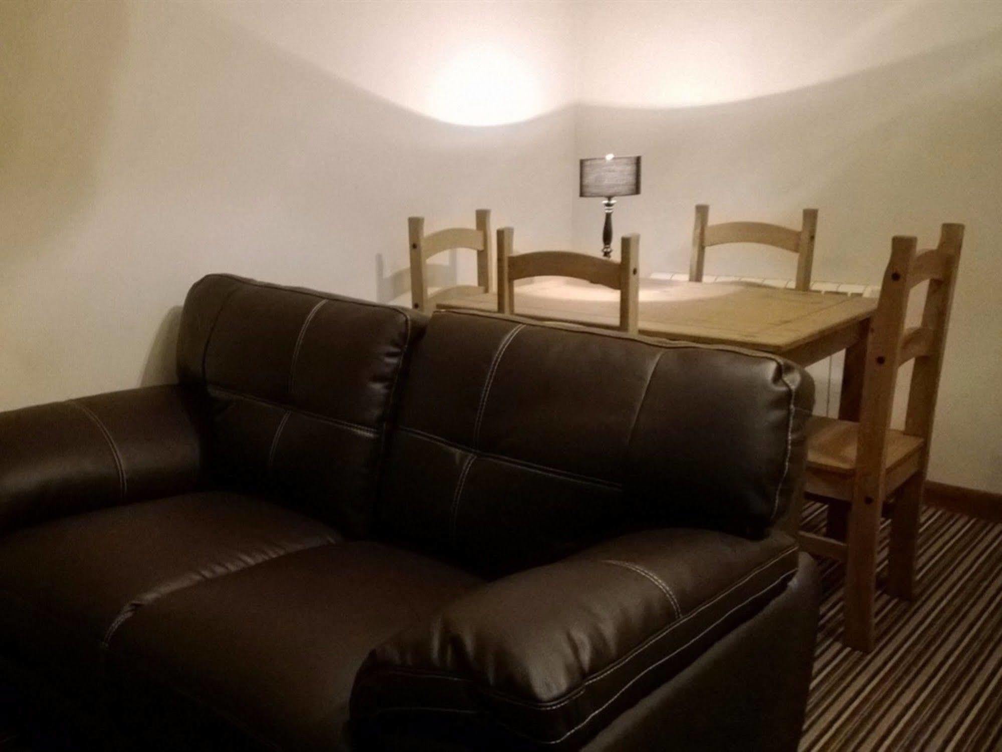 Tennyson Court Hotel