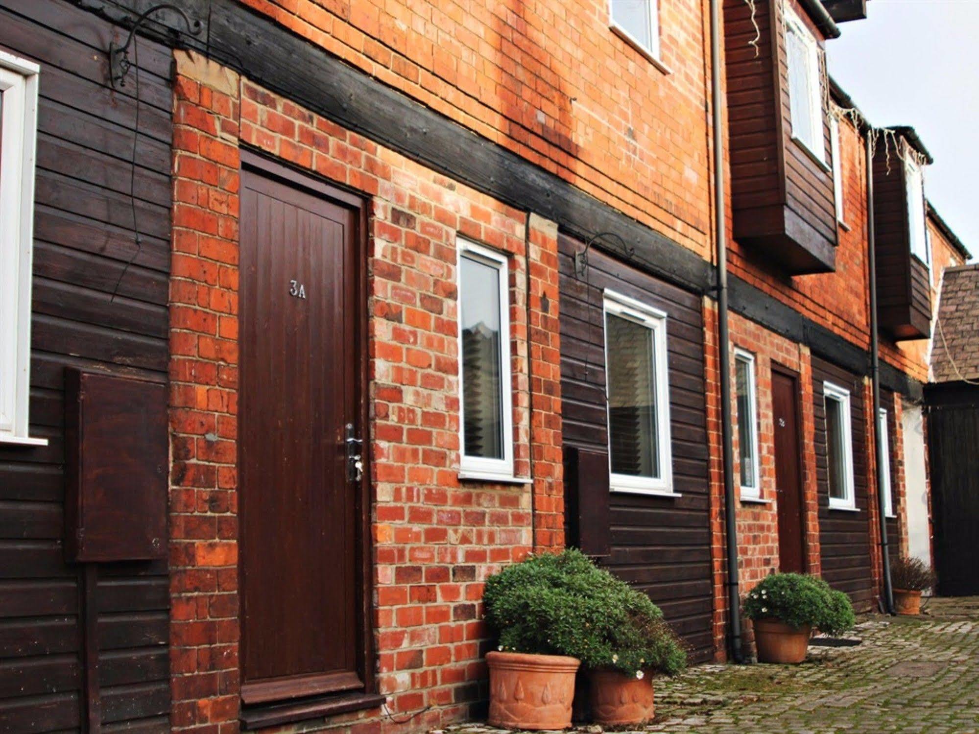 Tennyson Court 3* Lincoln