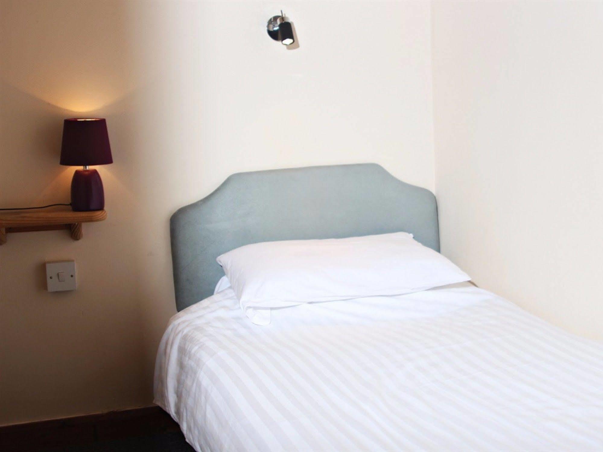 Hotel Tennyson Court