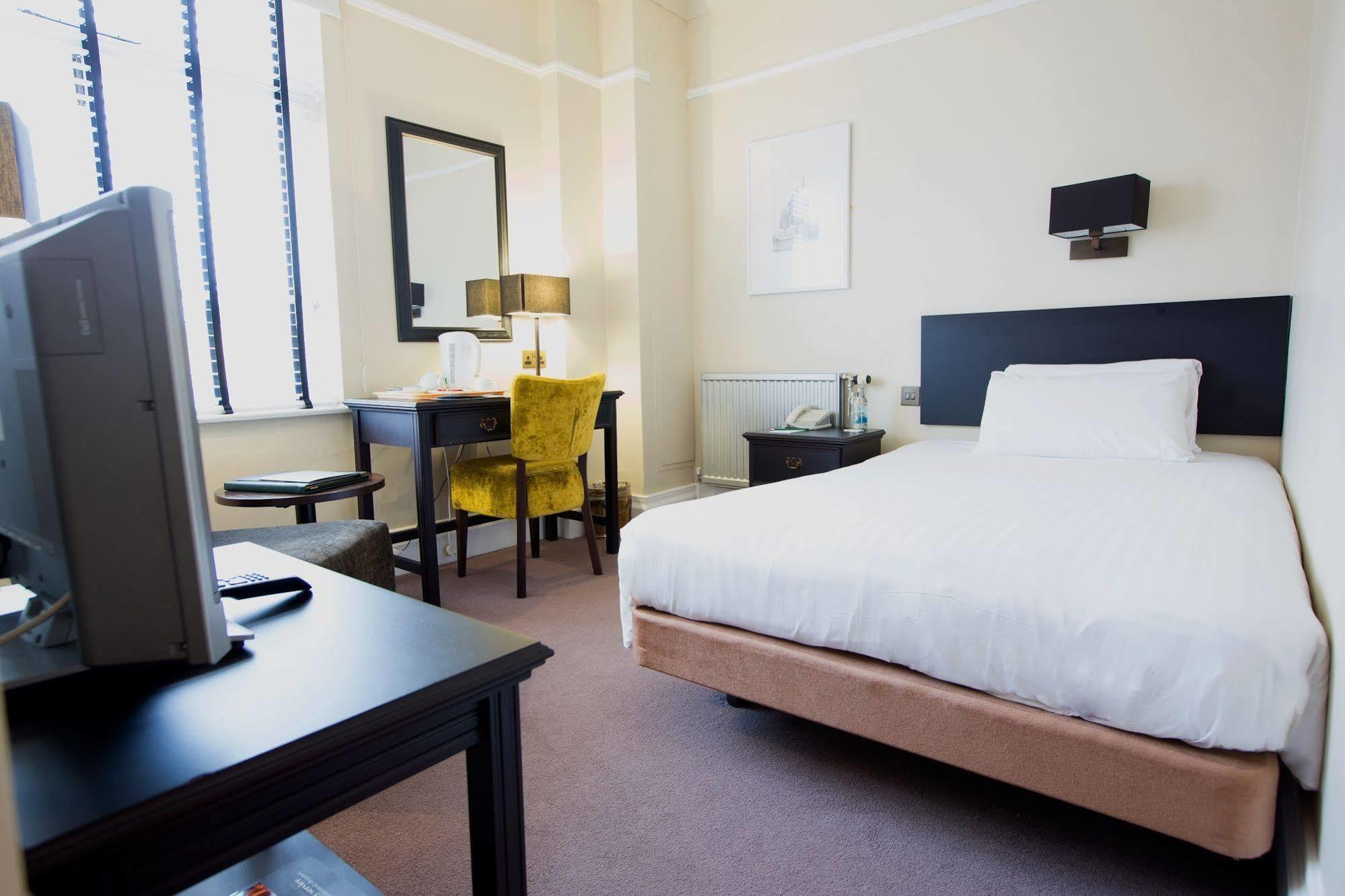 The White Hart Hotel 4*