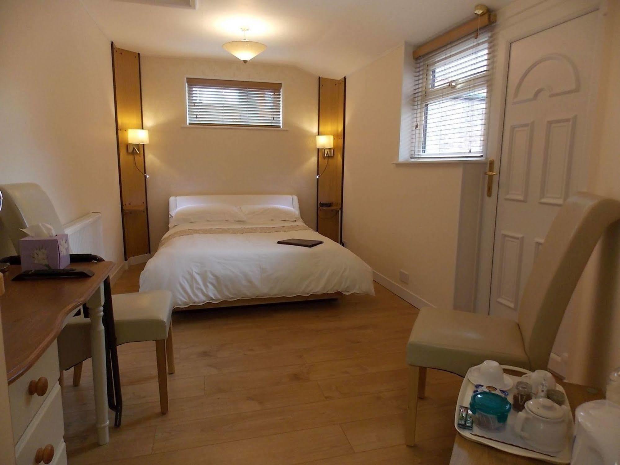 Mayfield Bed & Breakfast 3*
