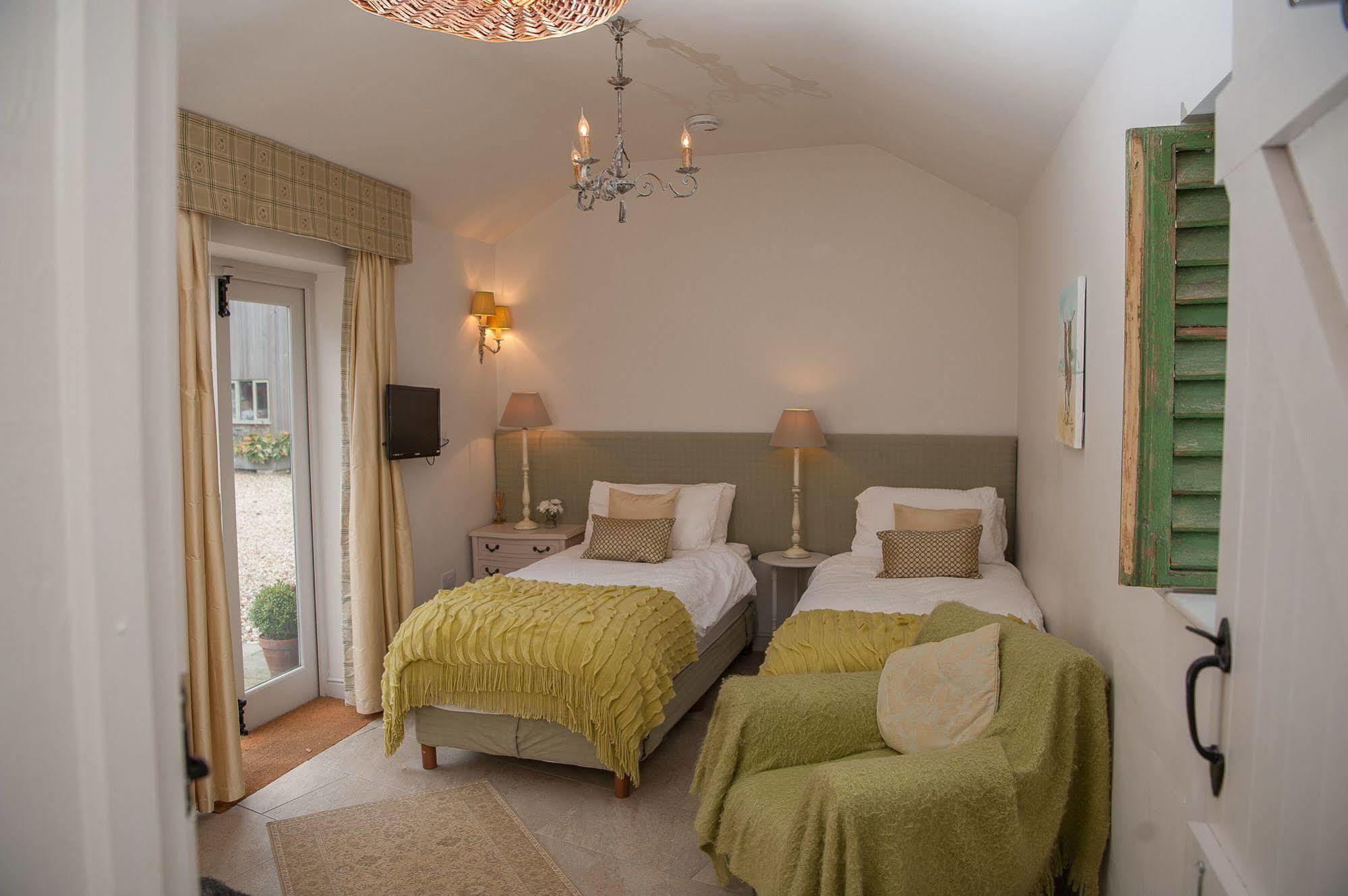 Bridleway Hotel 4*