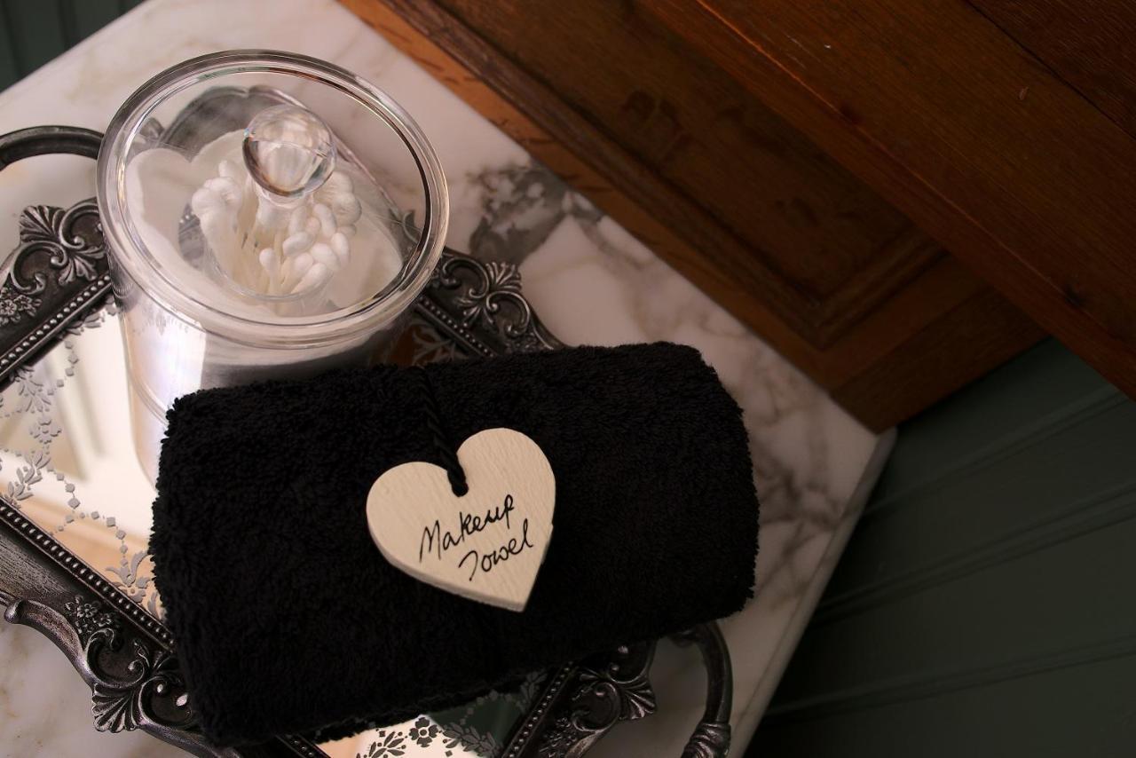 Little Redlands Bed & Breakfast