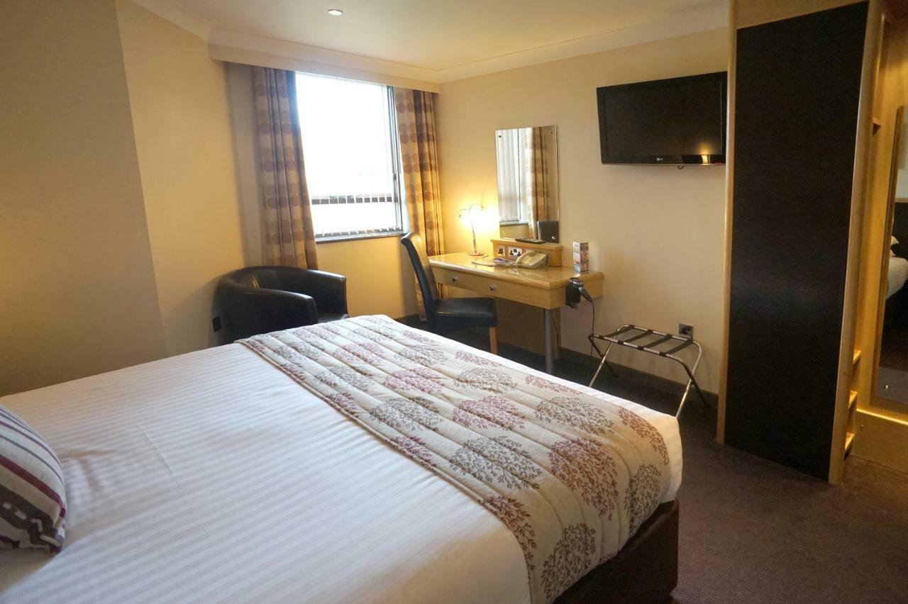 Damon's Hotel 4*