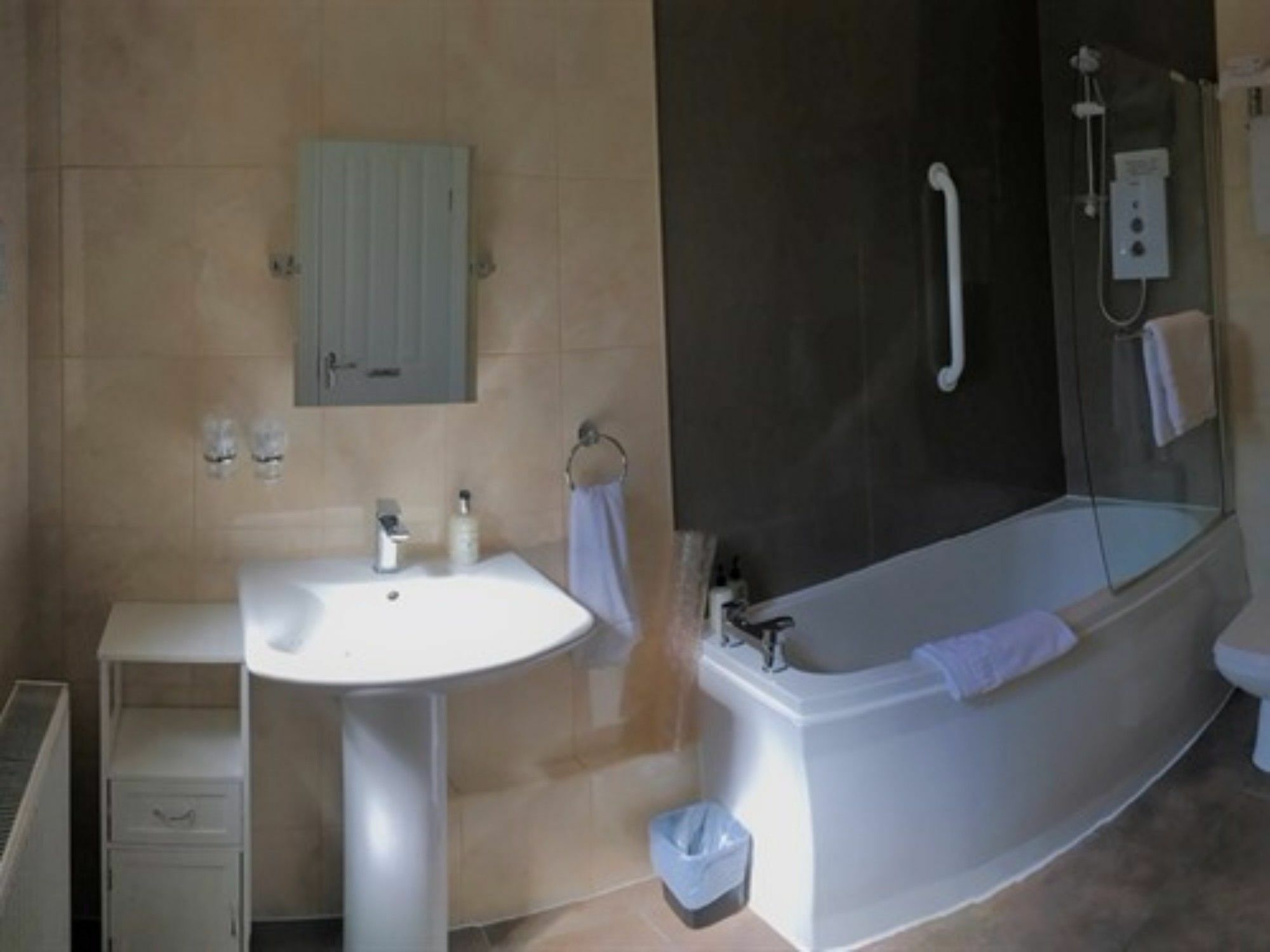 Tennyson Guest house