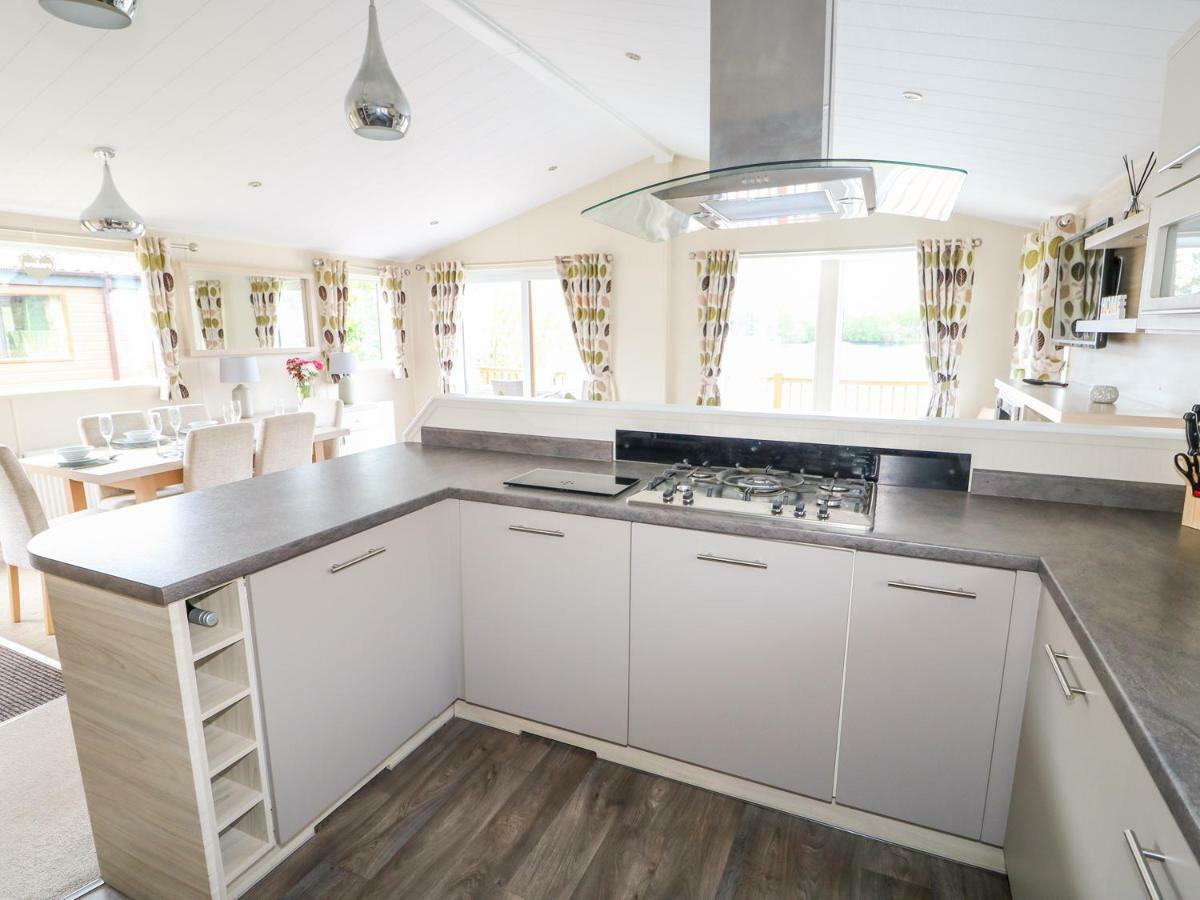 8 Castle View * Lincoln