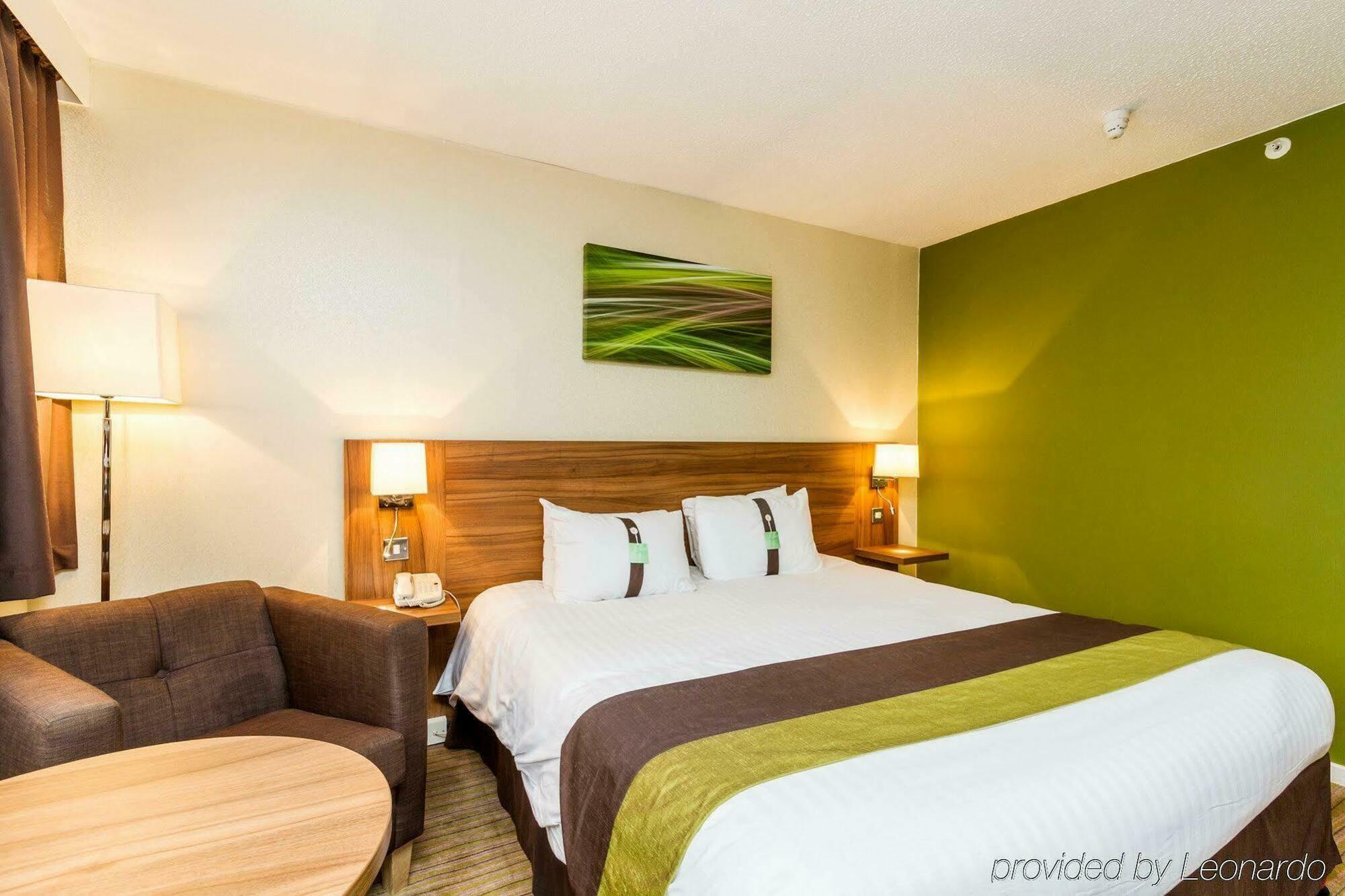 Hotel By Ihg