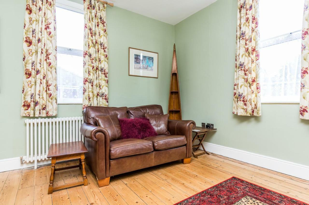 The Mint House Holiday home Lincoln