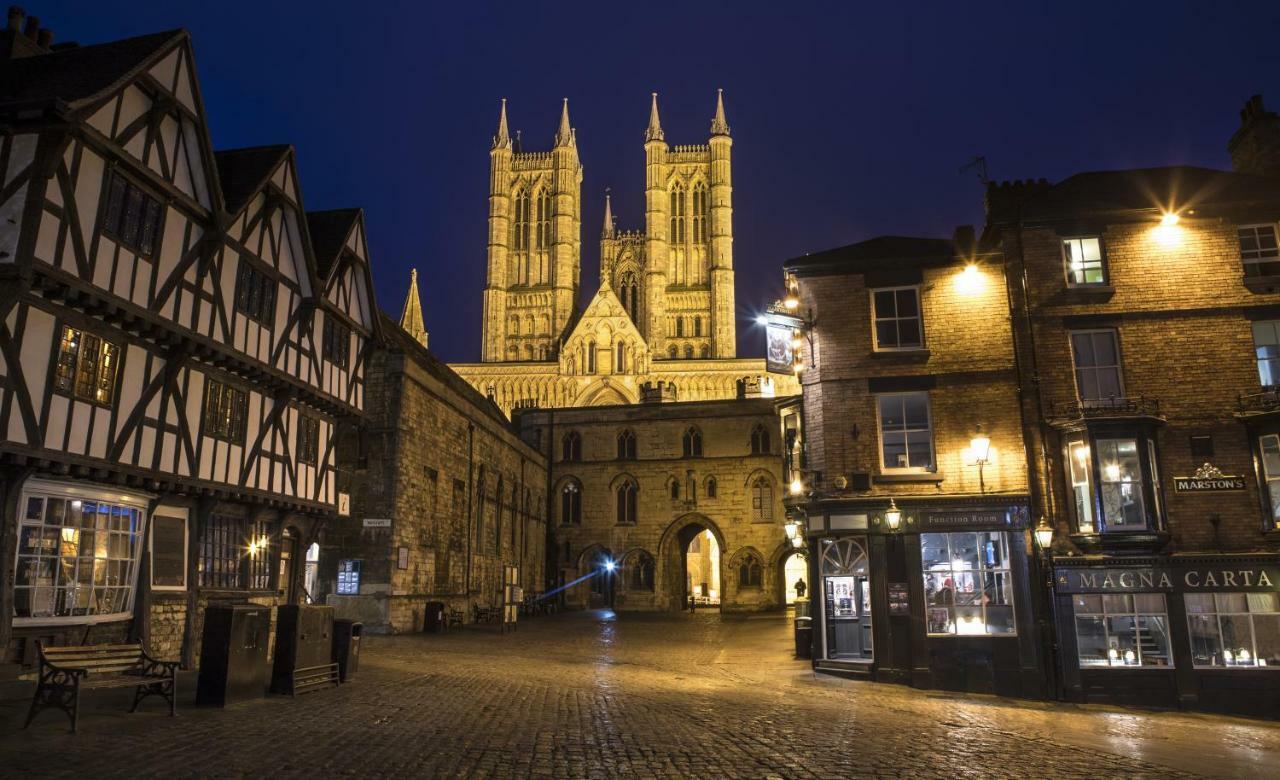 West Wing D'isney Place. 4* Lincoln