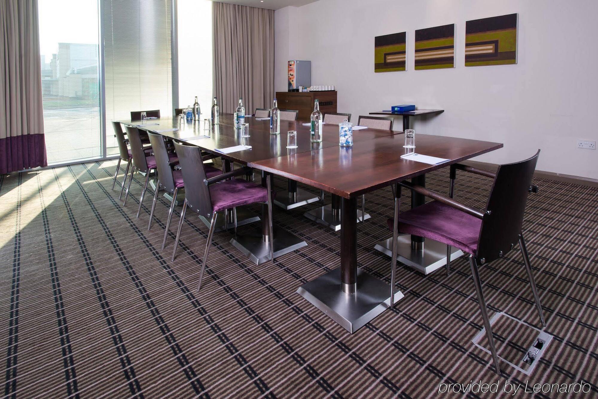 Express Centre By Ihg 3*