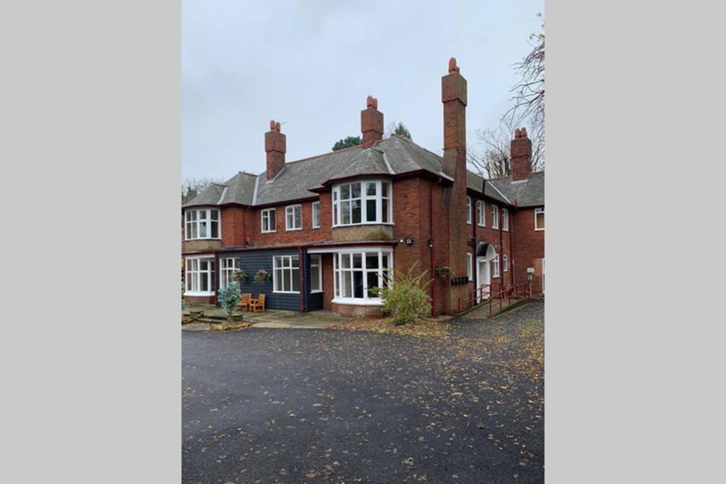 Apartment 1 Bedroom Close To The Bailgate