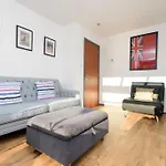 The Imp\'S Pad - Off Steep Hill - Private Parking