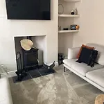 Homely 2-Bed Terrace With Log Burner