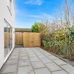 Newly Renovated Rural Cottage In North Scarle