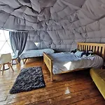 Dome With Hot Tub, Heated, Lincoln, Projector, Firepit