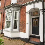Pet Friendly Flat By The Castle Pass The Keys