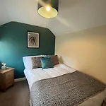 Cosy, Central Home