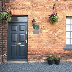 Hampshire Charming House