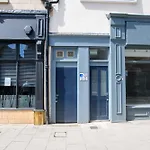 Superb City Center 2 Bed Apartment Free Wifi