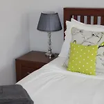 Grayz Apartments