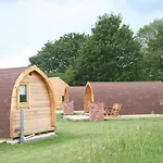 Glamping At Spire View Meadow